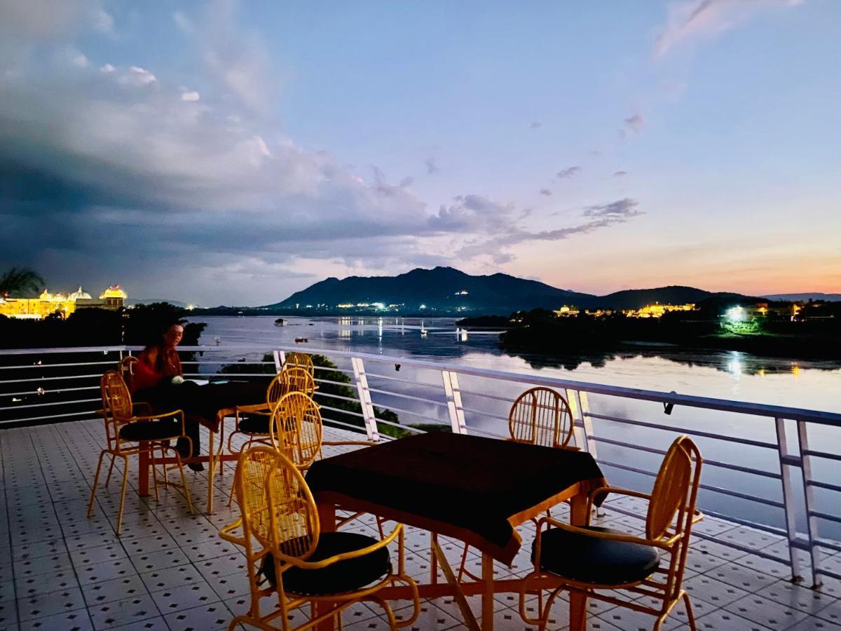 Haveli Jai Durga At Pichola Lake Hotel Udaipur Eksteriør billede
